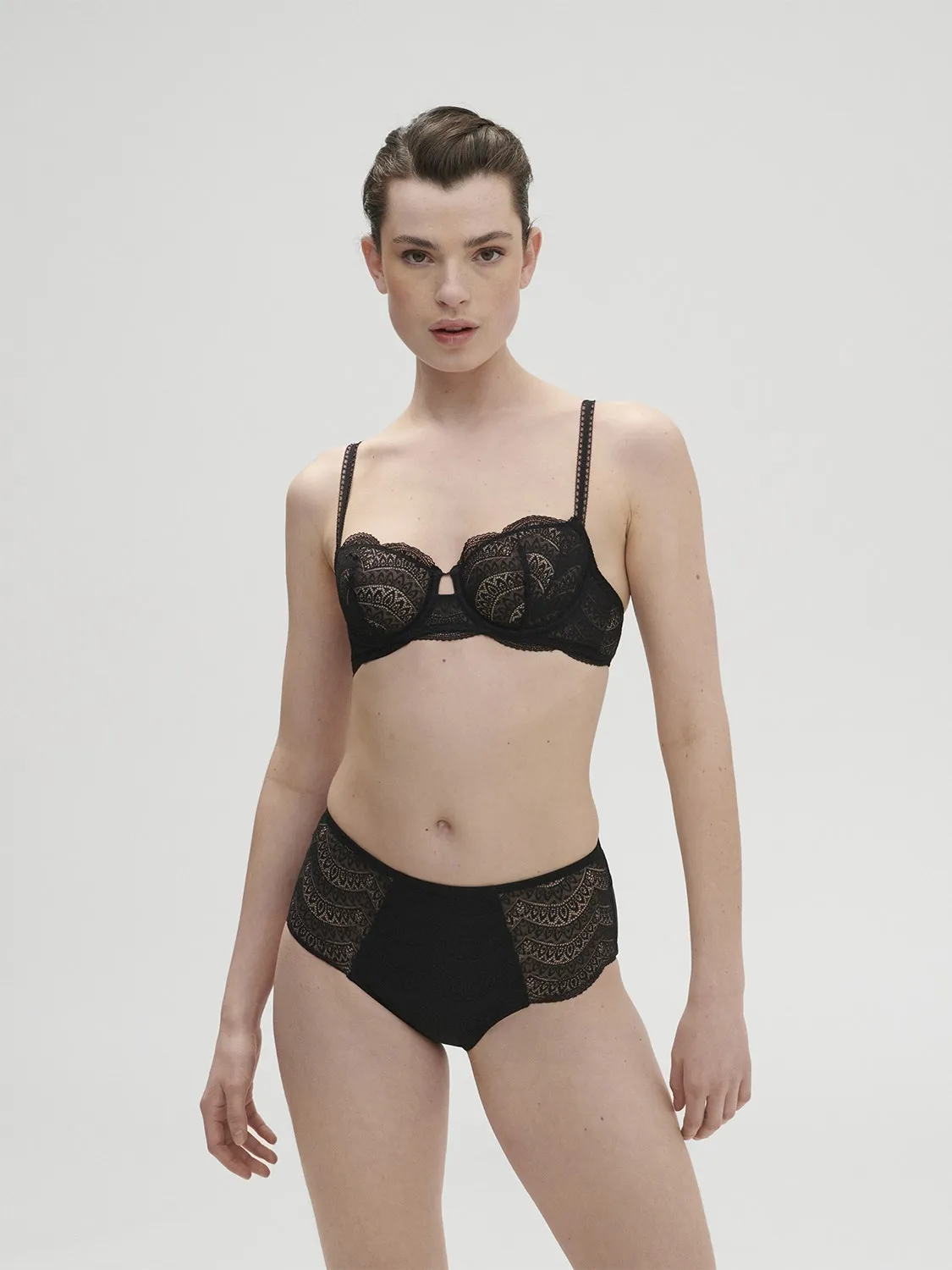 Karma Sheer Demi - Black
