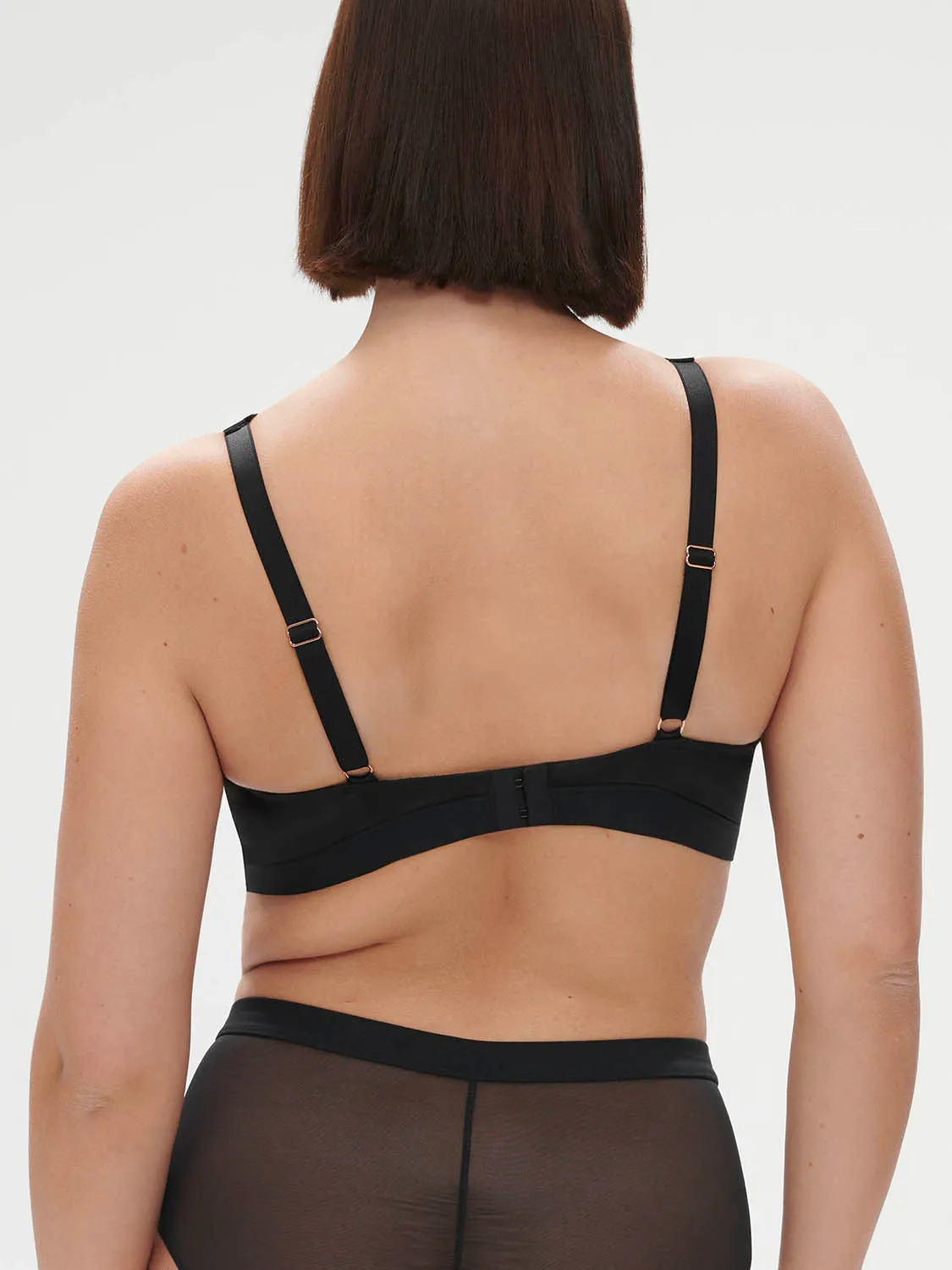 Mystic Underwire Plunge  -Black