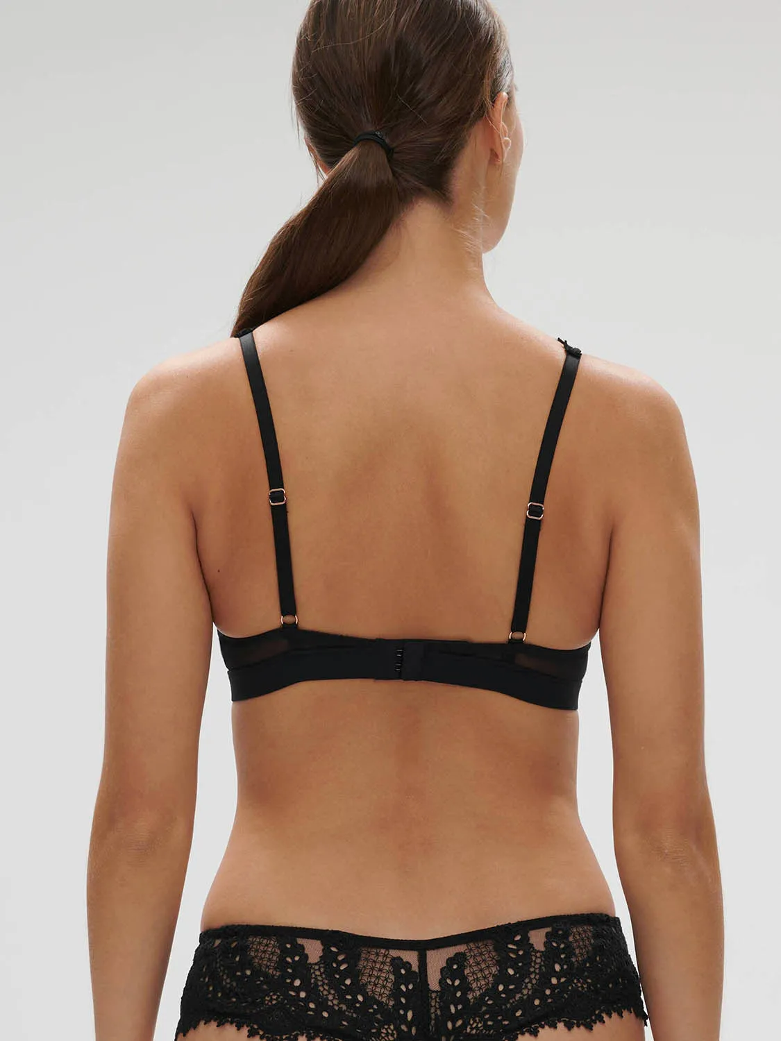 Mystic Underwire Plunge  -Black