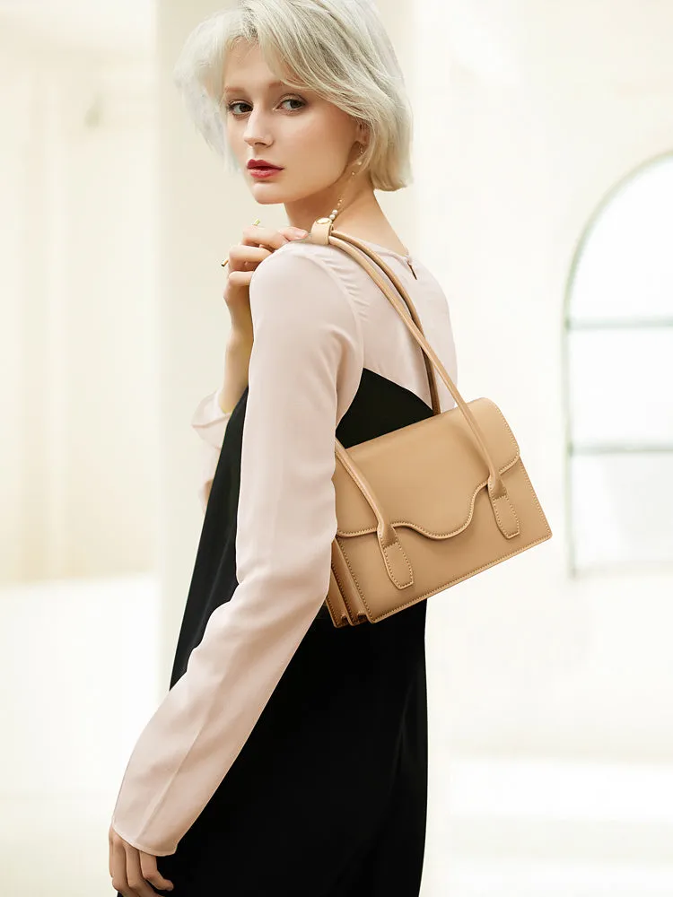 One-shoulder baguette
